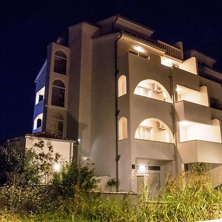 Villa Apartments Katja โตรกีร์ ภายนอก รูปภาพ