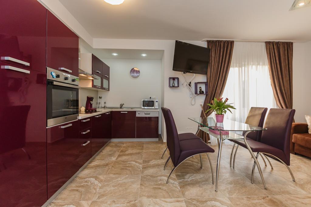 Villa Apartments Katja โตรกีร์ ภายนอก รูปภาพ