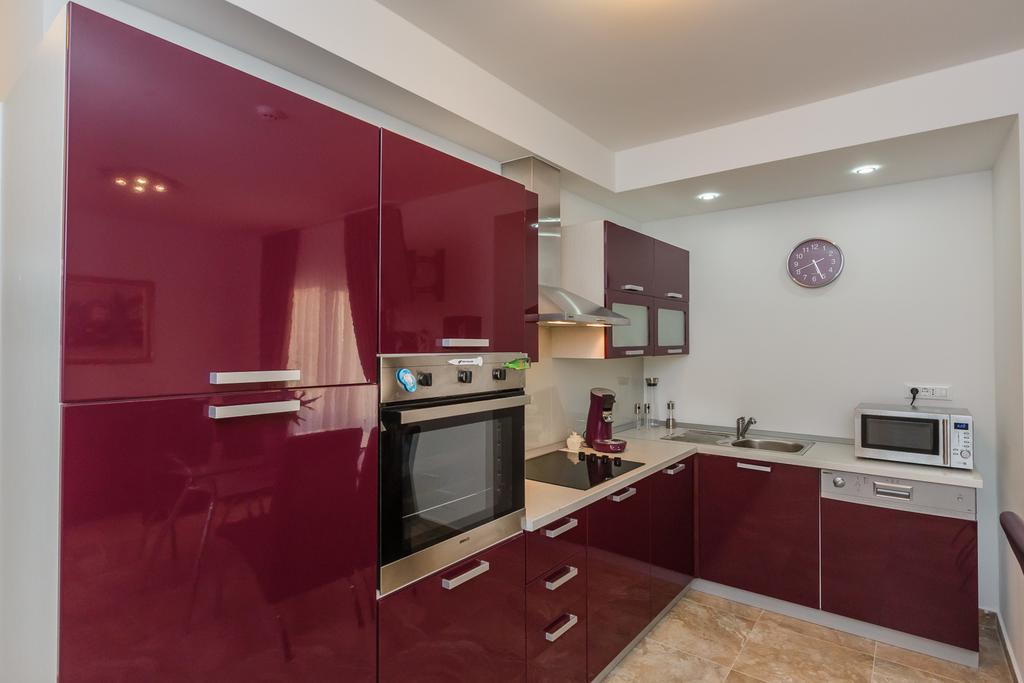 Villa Apartments Katja โตรกีร์ ภายนอก รูปภาพ