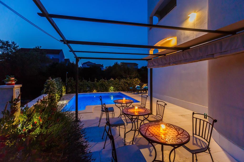 Villa Apartments Katja โตรกีร์ ภายนอก รูปภาพ