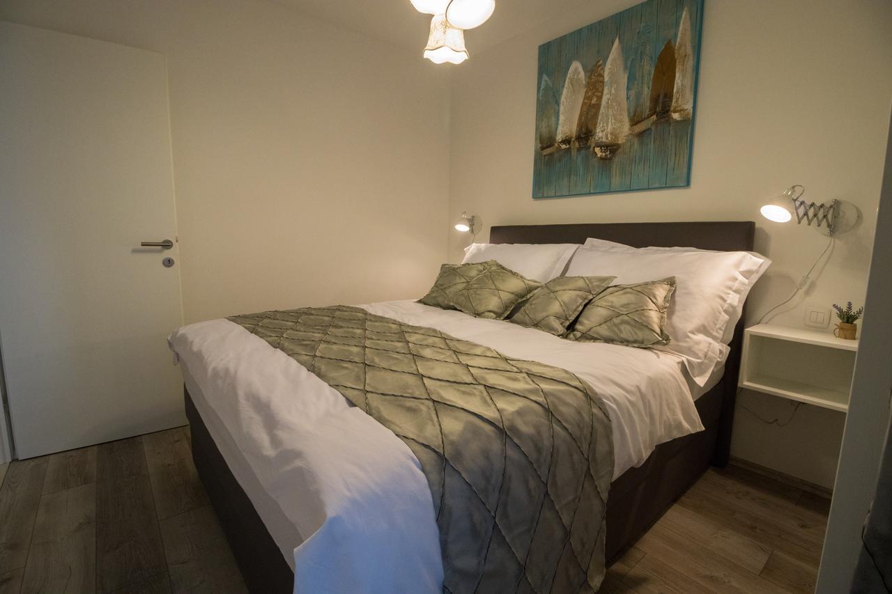 Villa Apartments Katja โตรกีร์ ภายนอก รูปภาพ