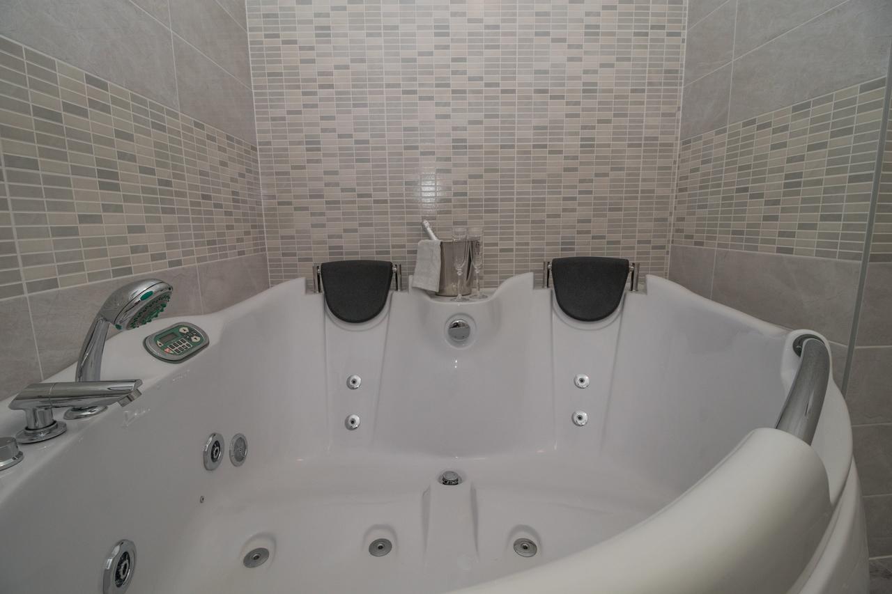 Villa Apartments Katja โตรกีร์ ภายนอก รูปภาพ