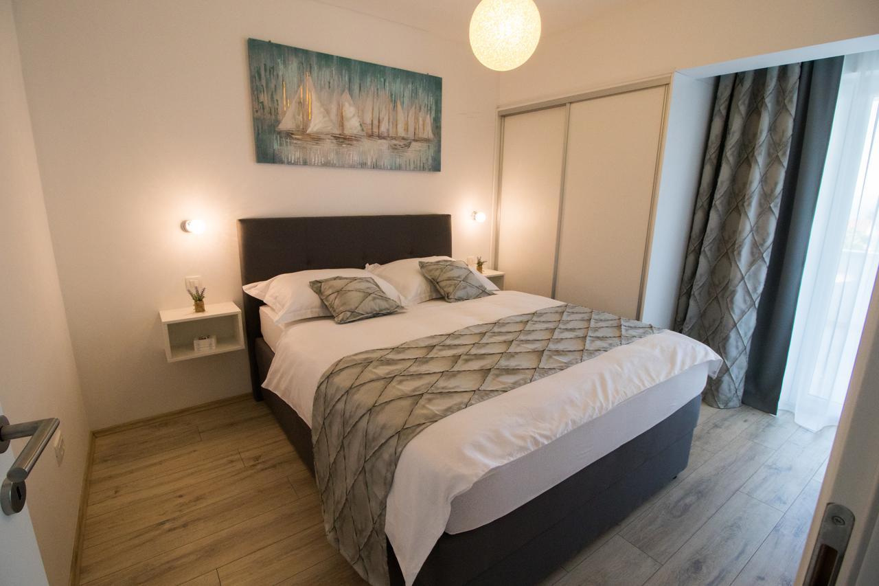 Villa Apartments Katja โตรกีร์ ภายนอก รูปภาพ